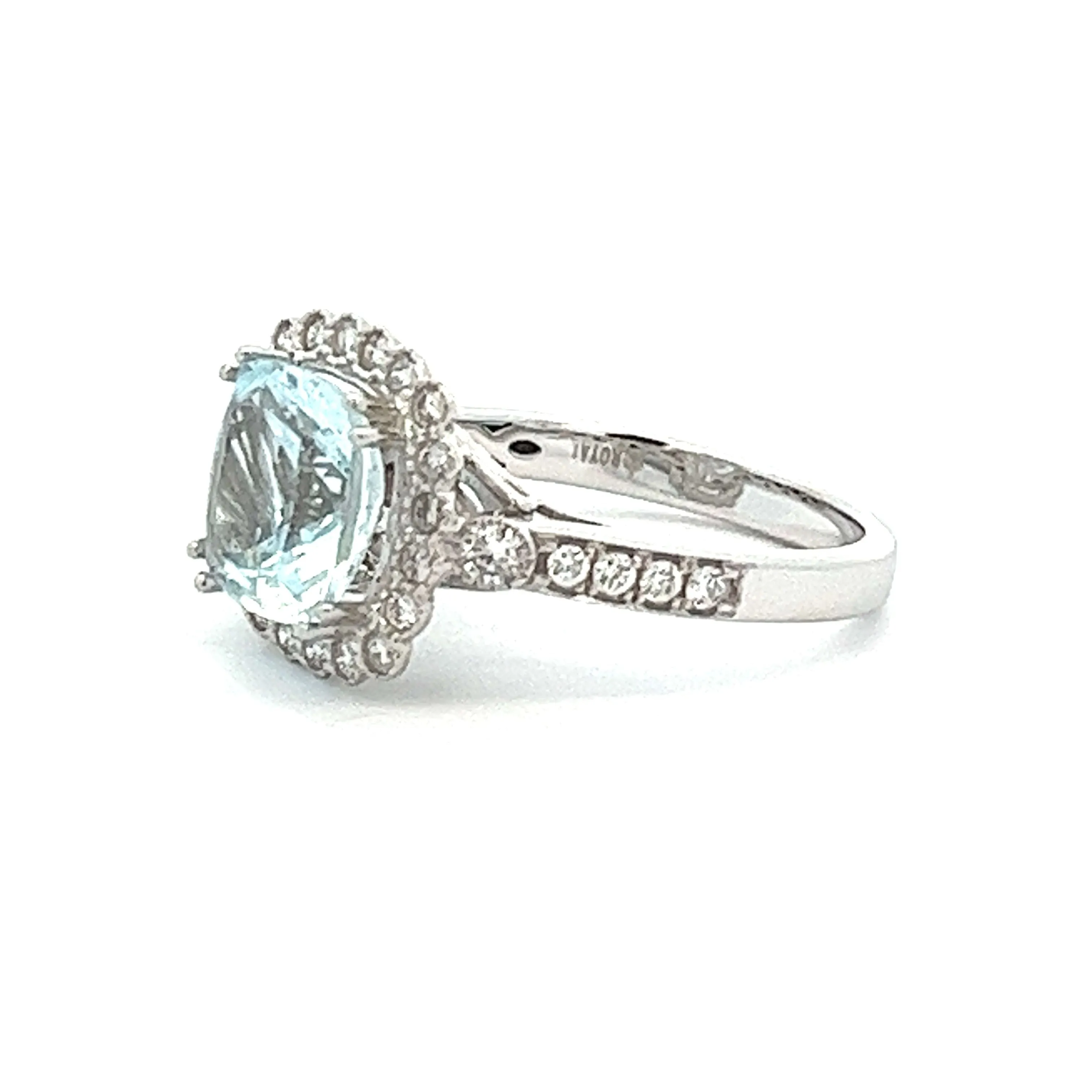 14k White Gold Diamond & Aquamarine Ring