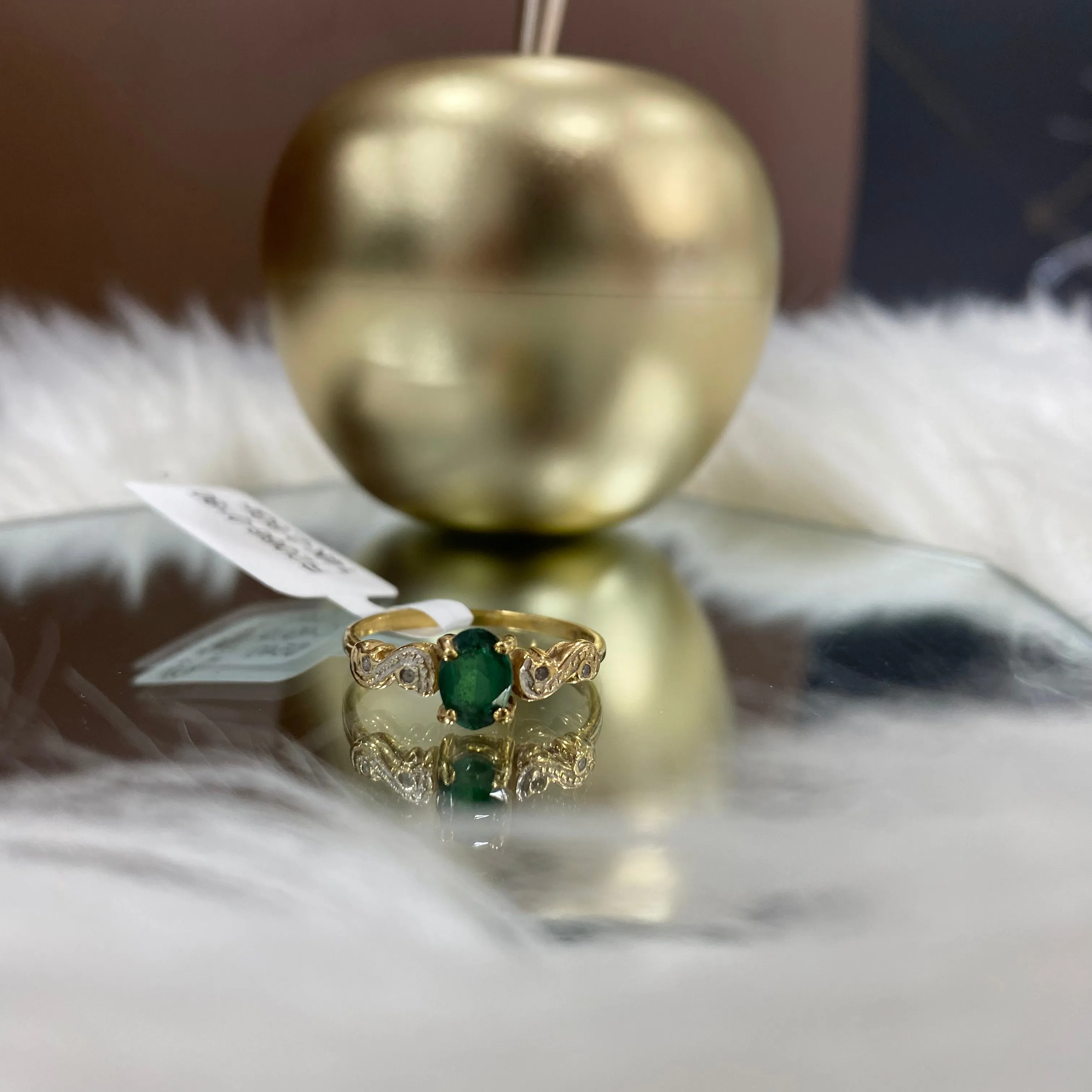 14K Yellow Gold Emerald Ring With Zirconia / 2.6gr / Size 8