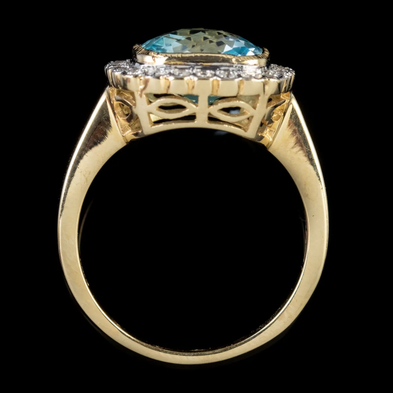 Blue Topaz Diamond Ring 9Ct Gold 4.25Ct Blue Topaz