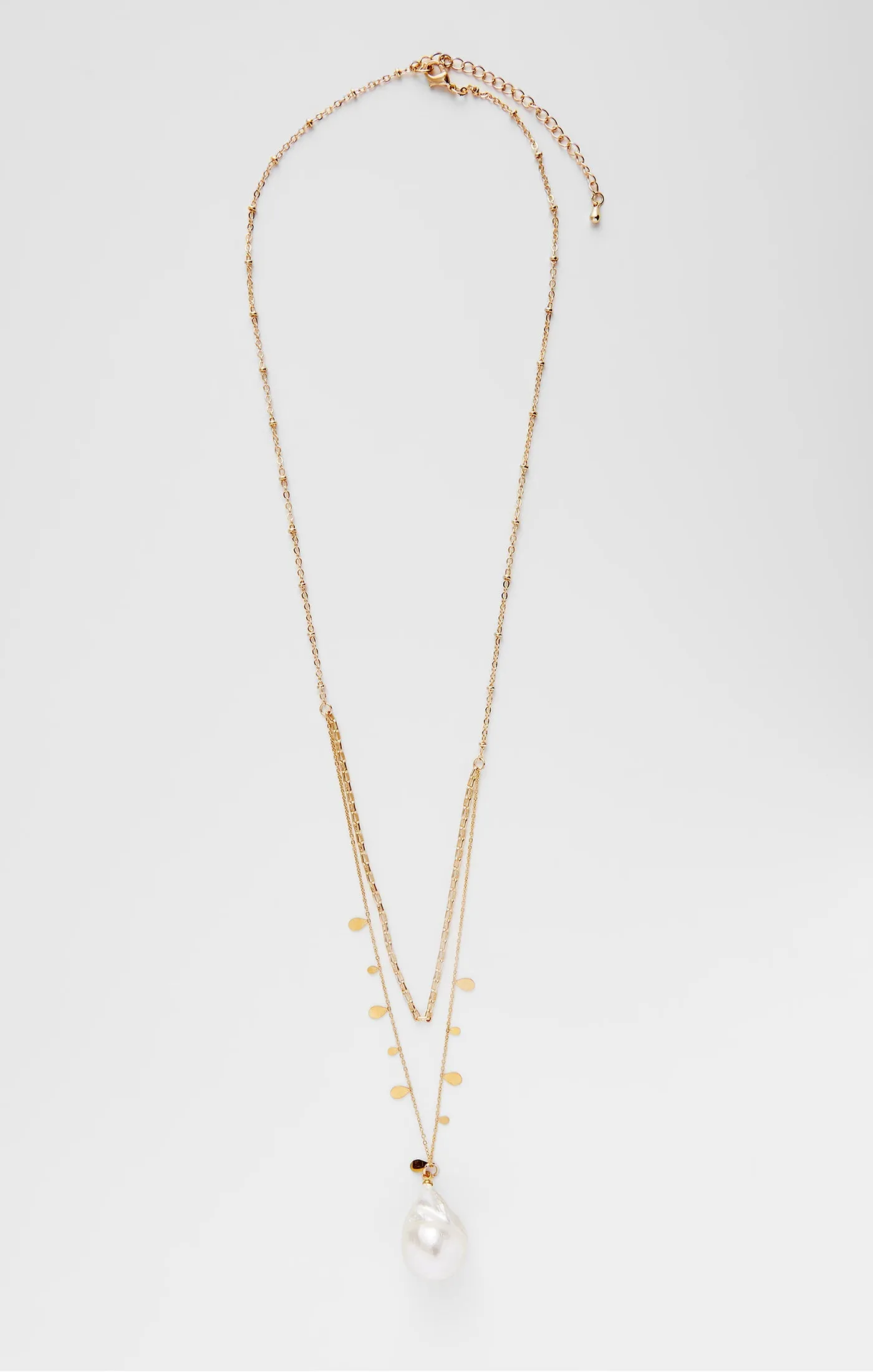 Delicate Oversized Faux Pearl Layered Necklace