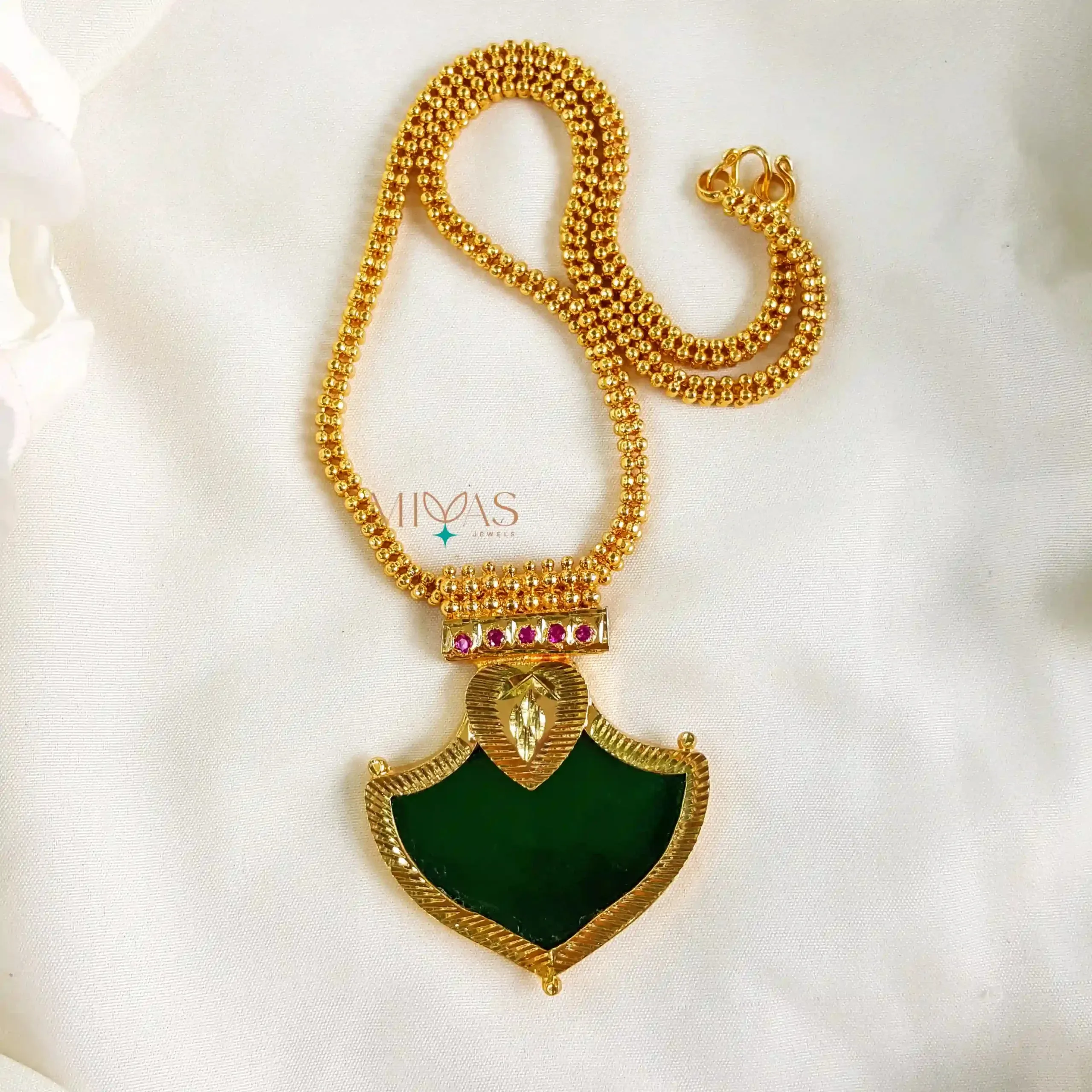 Elegant Kerala Style Palakka Pendant Chain