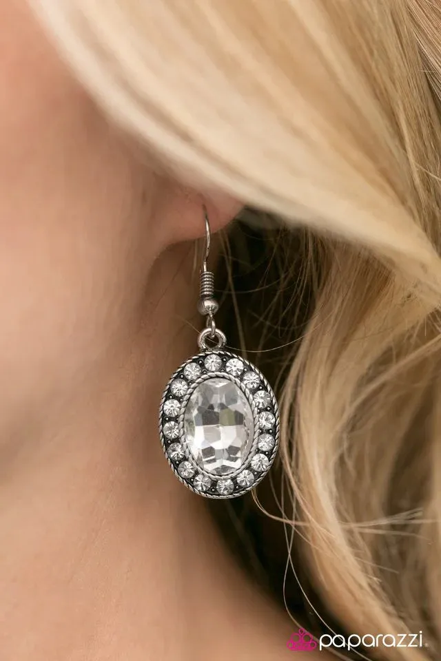 Paparazzi Earring ~ Mega Babe - White