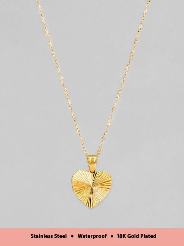 Rubans Voguish 18K Gold Plated Stainless Steel Waterproof Chain With Heart Shape Pendant.