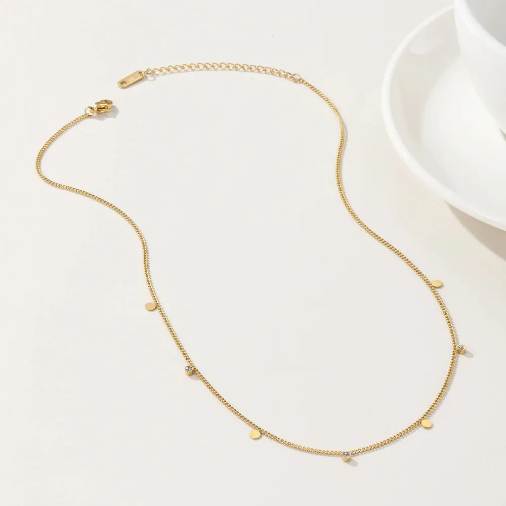 VAIGE Elegant 18K Gold Plated Stainless Steel Short Link Chain Necklace with Geometric Round Pendants – Versatile Jewelry for Any Occasion