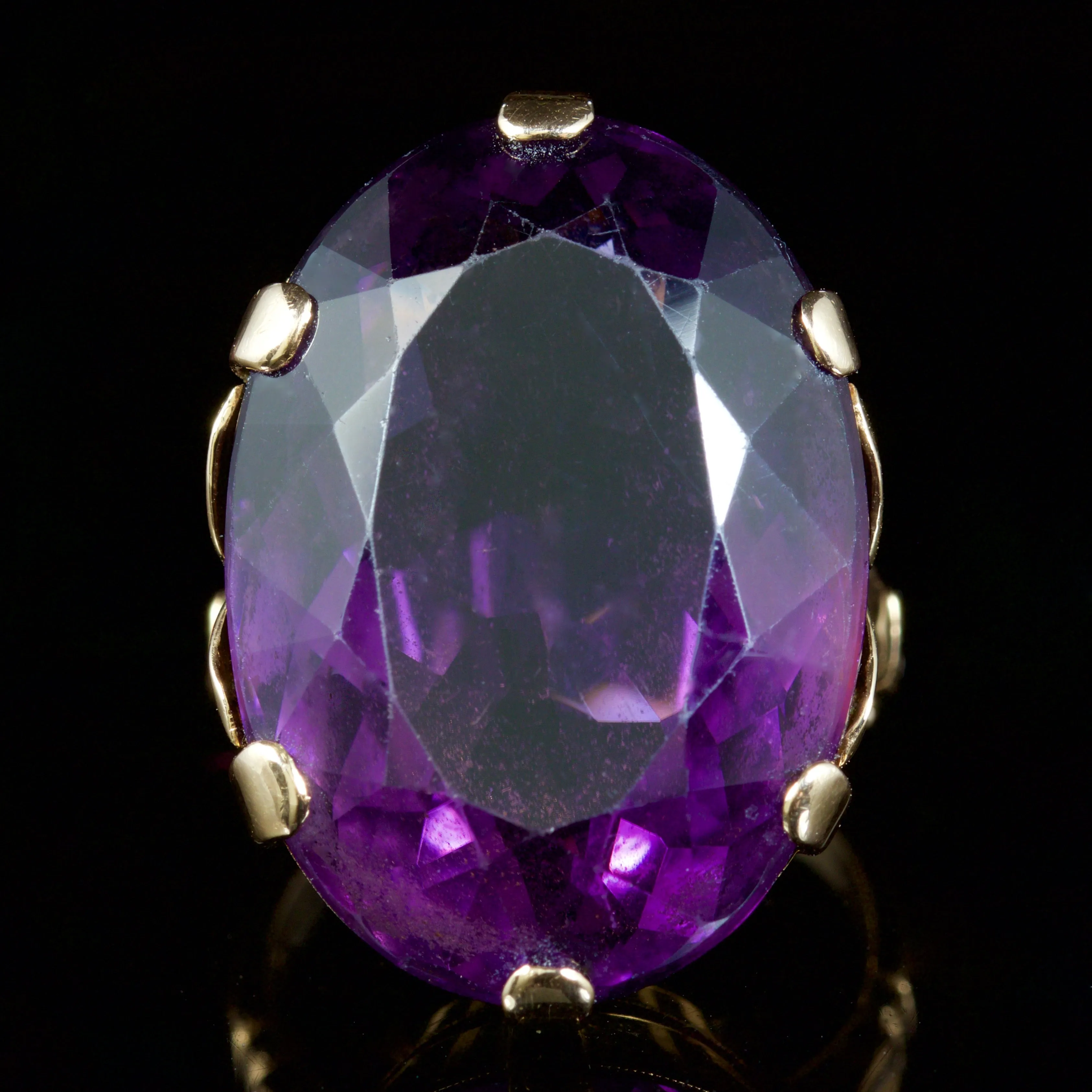 Vintage Large Amethyst Ring 14Ct Gold Circa 1960